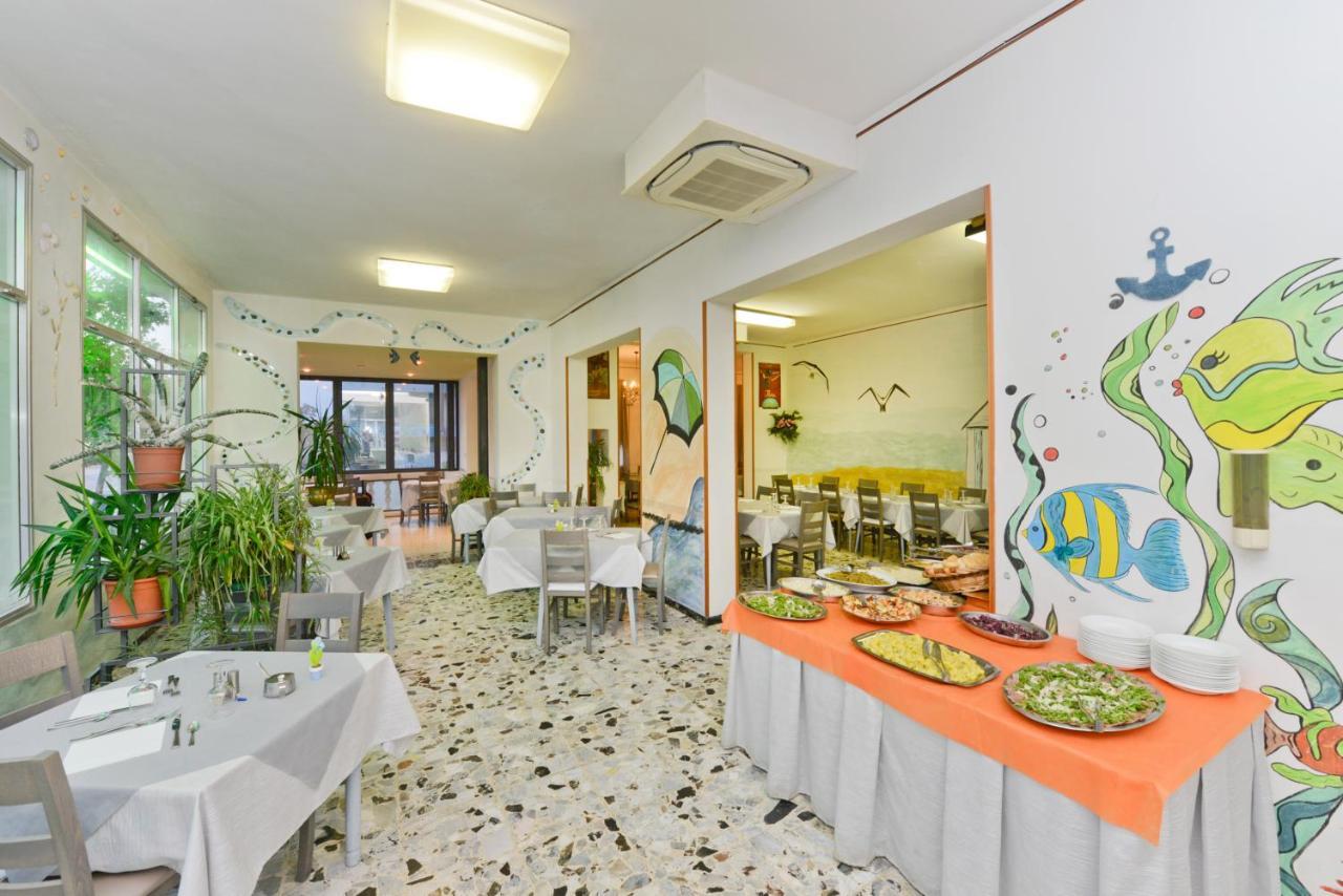 Hotel Flora Capri เชเซนาติโก ภายนอก รูปภาพ